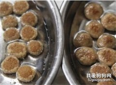 给狗粮泡食要注意3点