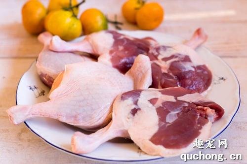 狗狗吃什么可以去泪痕？这6种食物，效果杠杠的！