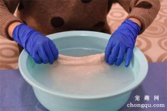 <b>怎样消除猫尿过的地方的臭气</b>